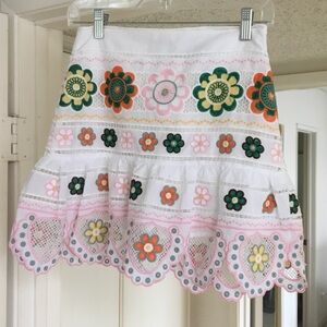 ZARA/WHITE-EMBROIDERED FLORAL SCALLOPED CROCHET LACE SKIRT- SKORT/NEW